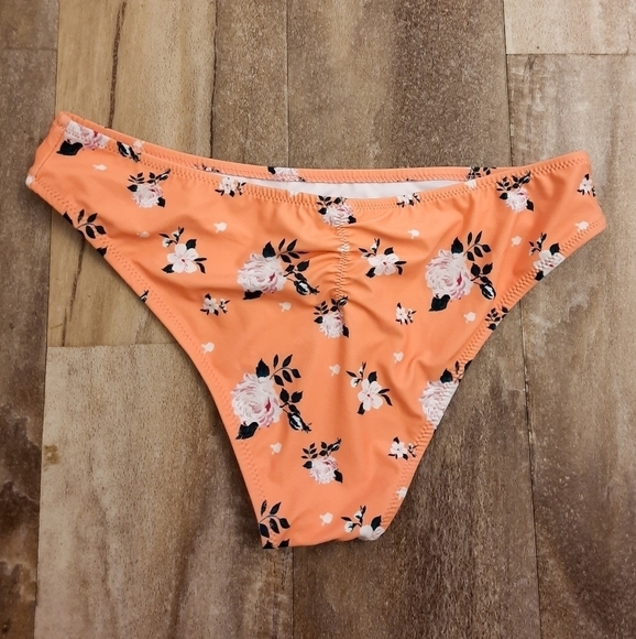 Cupshe Peach Rose Bikini Bottoms Medium NWT - Picture 2 of 4